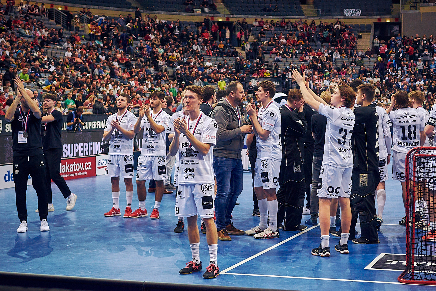 090422 FlorbalChodov x FBc Ostrava SFF 1354