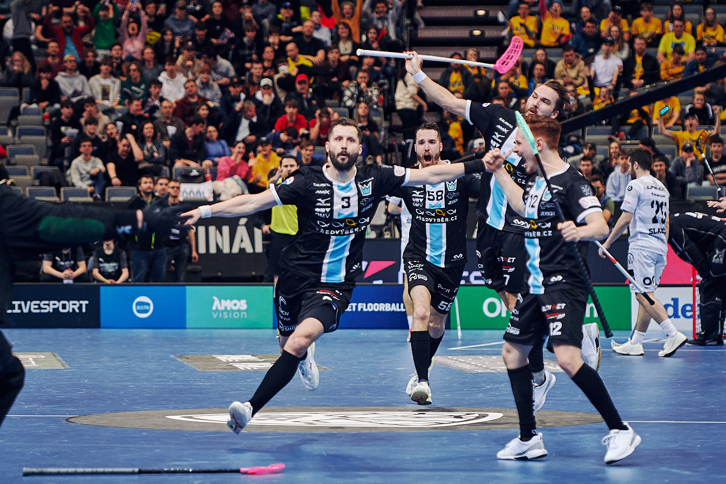 090422 FlorbalChodov x FBc Ostrava SFF 1880
