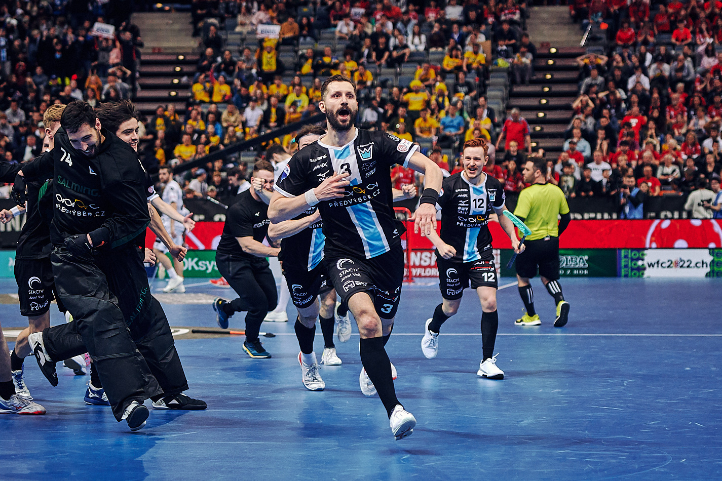 090422 FlorbalChodov x FBc Ostrava SFF 1893