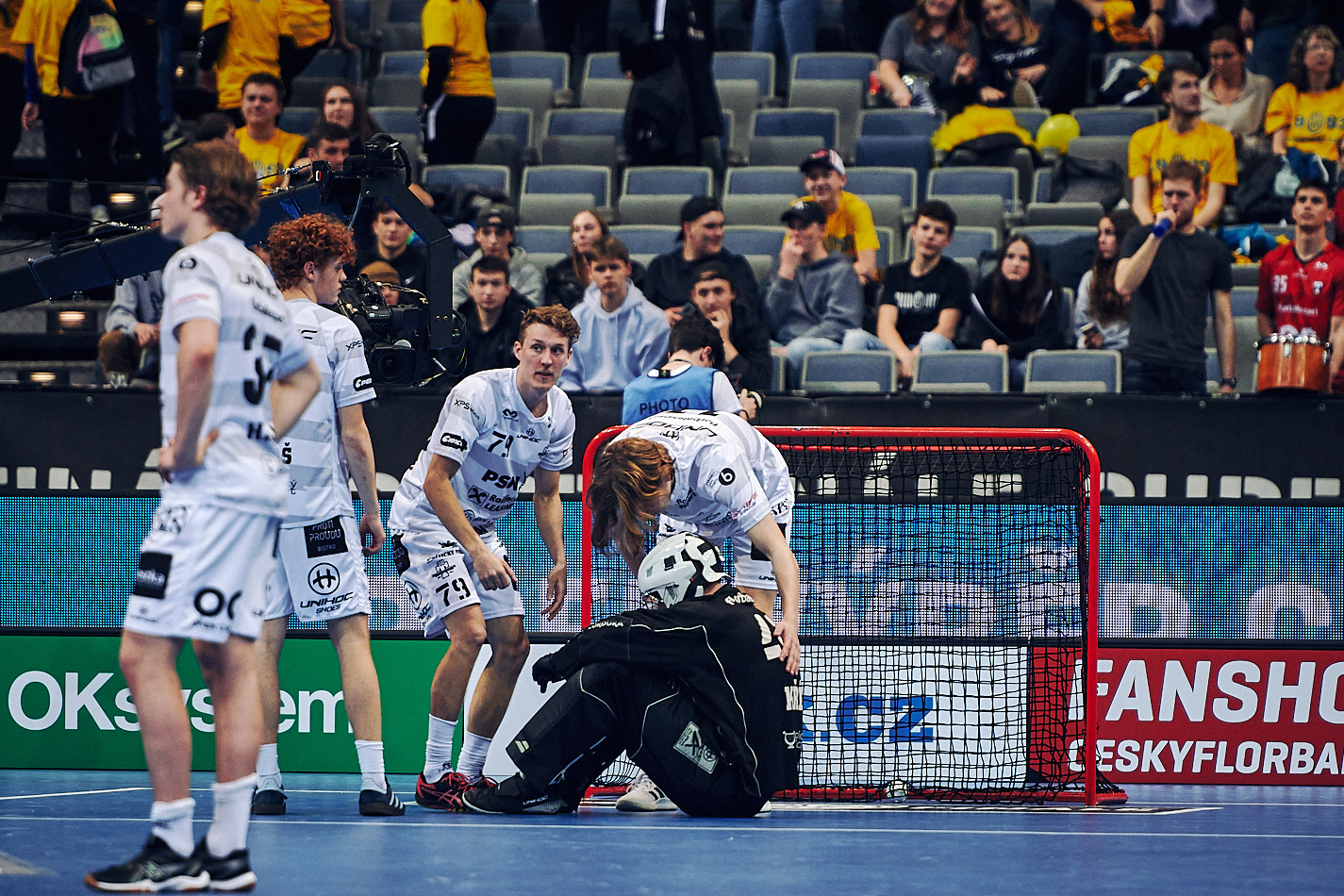 090422 FlorbalChodov x FBc Ostrava SFF 1938